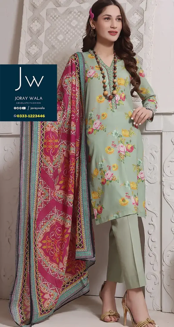 Summer Collection Rung Bari lawn 3 Pcs Suit