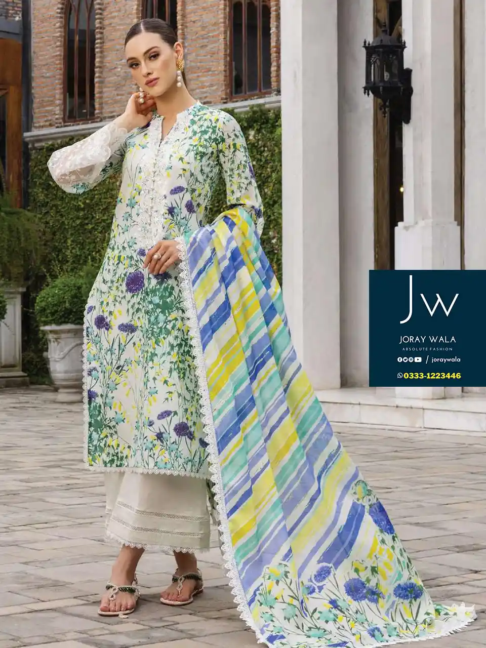 Beautiful fancy lawn from zainab chottani with free deliver available at joraywala